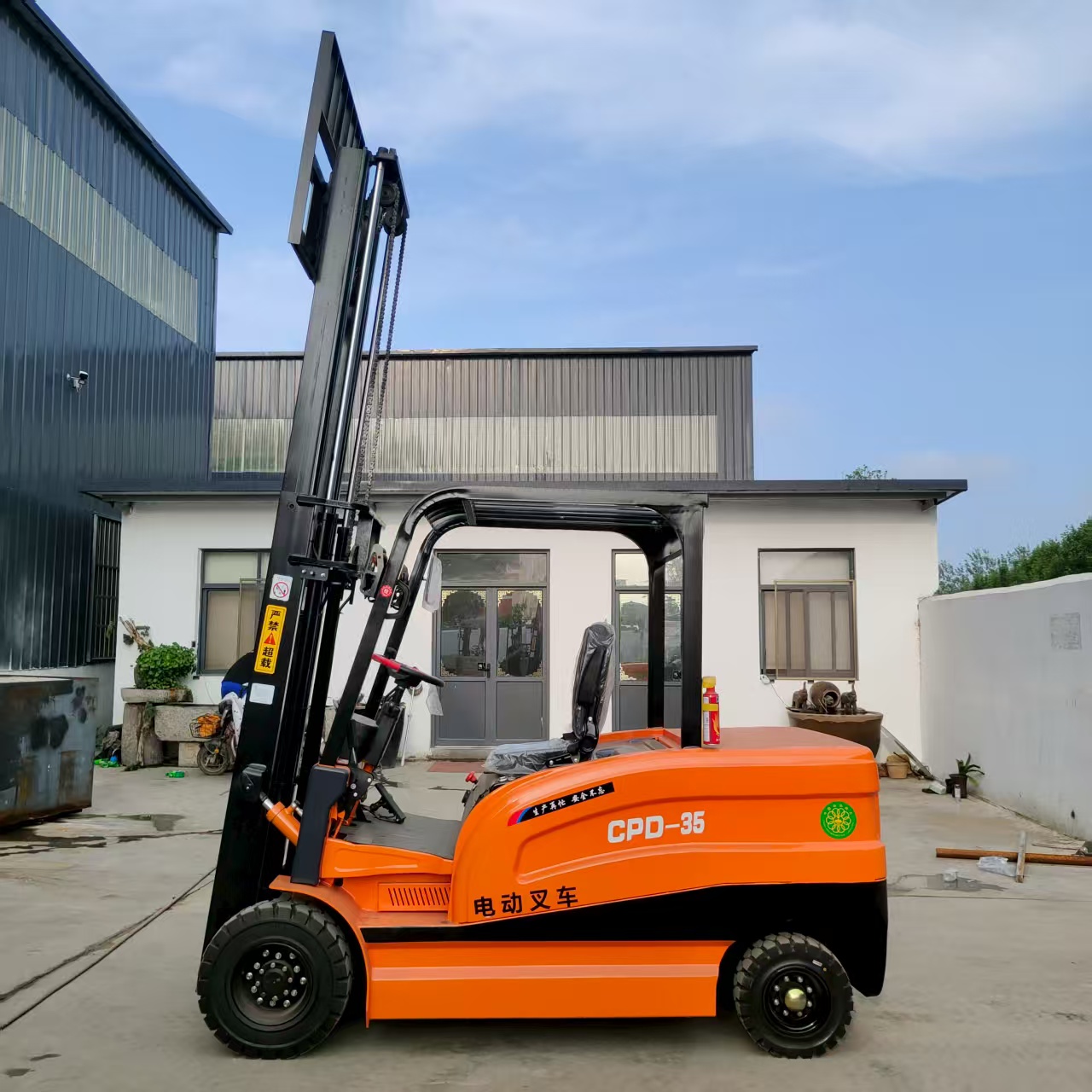 電動フォークリフトパレットスタッカー2.5トンリフトヘビーデ - Heavy Equipment Tires のレビューと価格